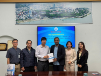 Trường Đại học Nha Trang làm việc với tổ chức ASSIST về triển khai dự án chung